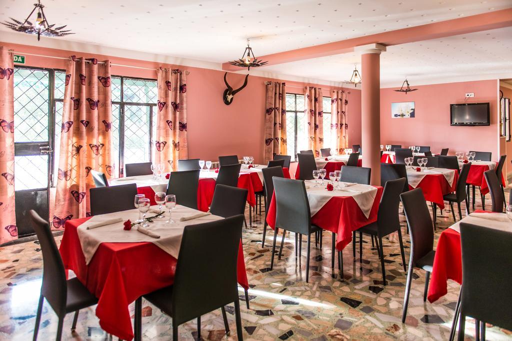 Hostal La Pastora Candeleda Eksteriør billede