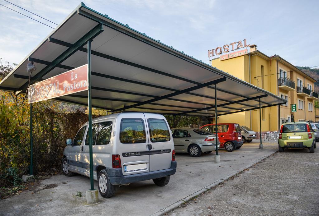Hostal La Pastora Candeleda Eksteriør billede