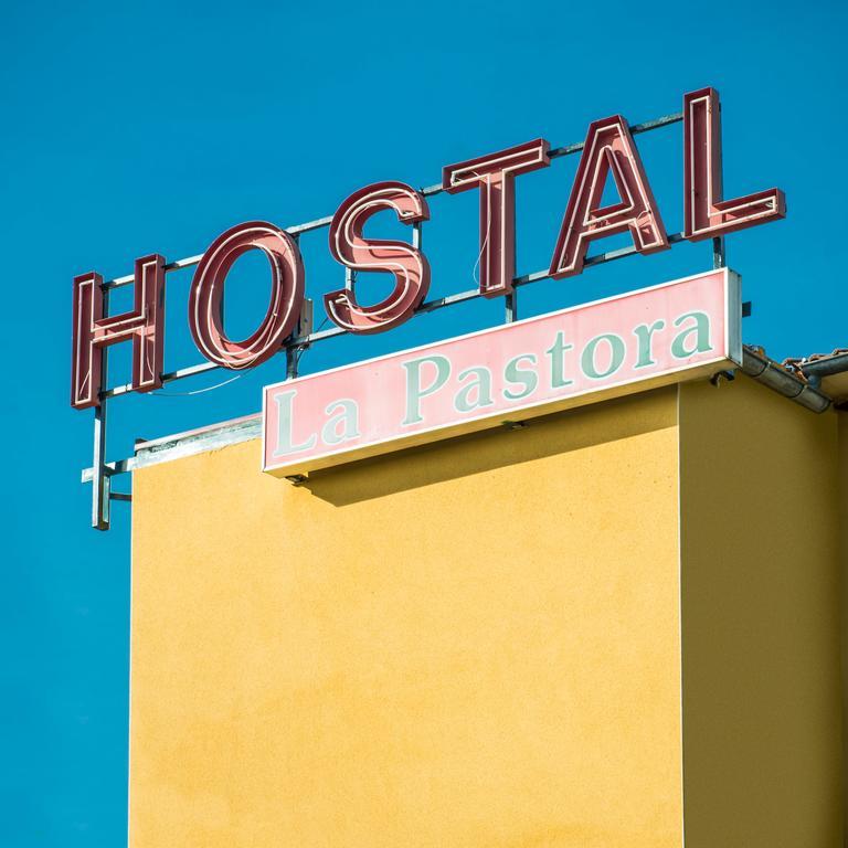 Hostal La Pastora Candeleda Eksteriør billede