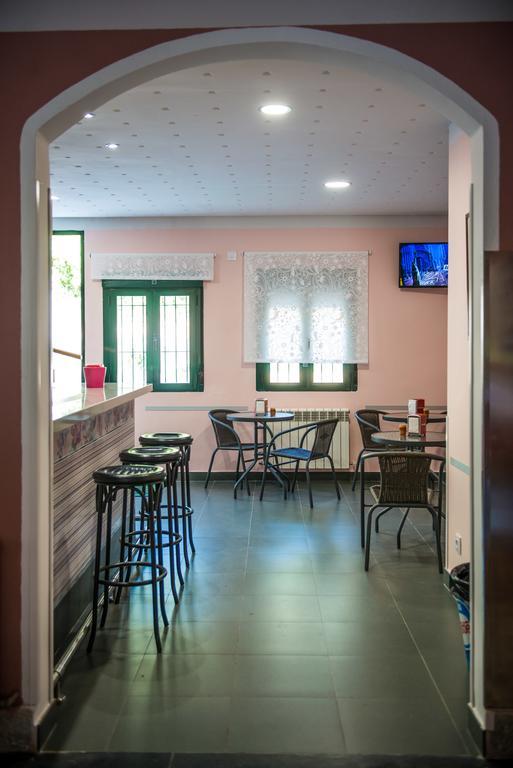 Hostal La Pastora Candeleda Eksteriør billede