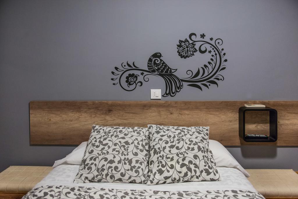 Hostal La Pastora Candeleda Eksteriør billede