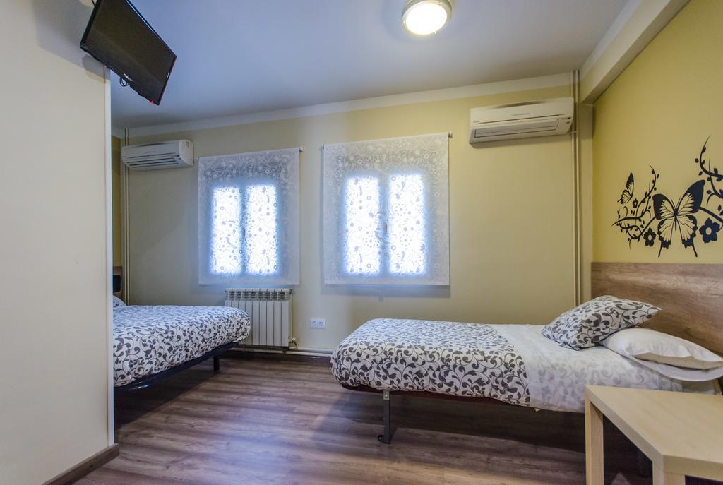 Hostal La Pastora Candeleda Eksteriør billede